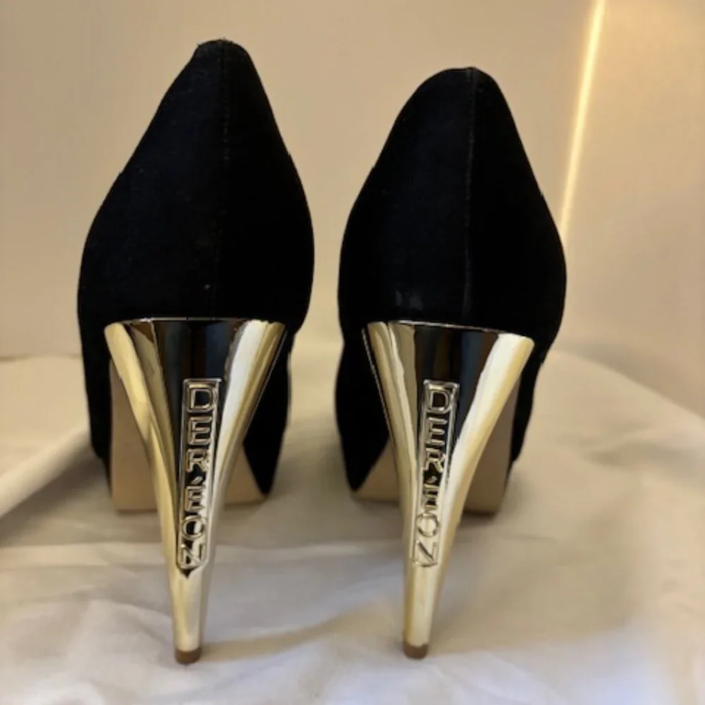 Dereon black suede
